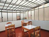 เอนเด โฮสเทล คุซโก