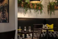 Twisted Lemon Restaurant & Boutique Inn Hotels in Cayuga