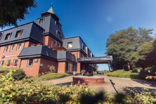 Best Western Premier Alsterkrug Hotel Отели рядом со станцией Hoheneichen Railway Station