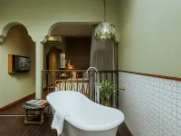 The House Tour Downtown Hotels in Bandung Wetan