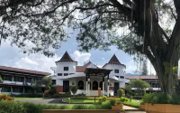 éL Hotel Kartika Wijaya Batu Hotel dekat Jawa Timur Park 1