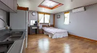 Cheorwon River Pension