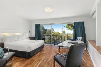 Motel Miramar Hotels in Macksville