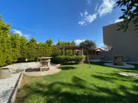 The Santo George Beach Resort Hotel di Malevizi
