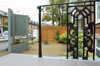 Bow Guest House Hotels in Reading