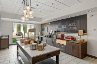 Hampton Inn by Hilton Redmond Bend Airport - 2-Star