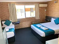 The Oaks Hotel Motel Hotels in Oak Flats