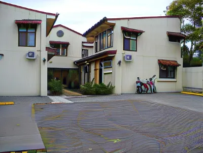 Apartotel Don Francisco Hotels in Escazu