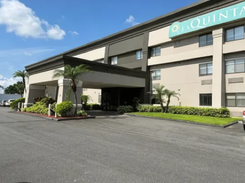 奧蘭多南拉昆塔温德姆套房酒店