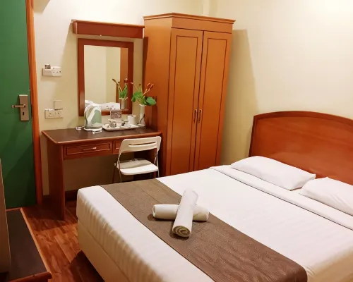 โรงแรมสกายโกลบอล โรงแรมในลาบวน