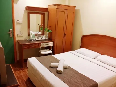 SkyGlobal Hotel Hotels near Labuan Bird Park