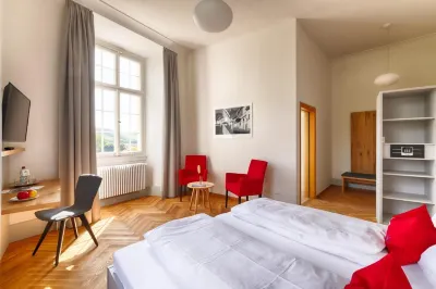 Schlosshotel Horneck Hotels near Wandergebiet Gundelsheim
