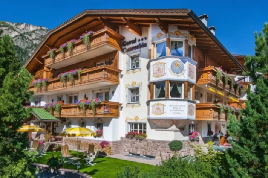 Hotel Garni Concordia - Dolomites Home