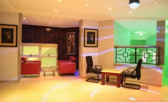 Conference Hotel and Suites Shagamu