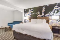 Clarion Pointe South Boston - Danville East Hotels in South Boston