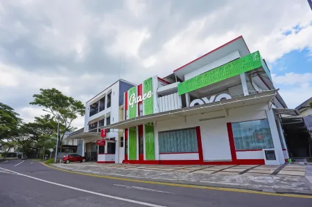 OYO Life 511 Grace Residence