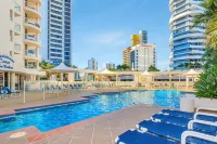 Broadbeach Holiday Apartments - de playa