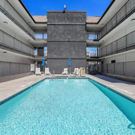 Studio 6 Suites Escondido CA