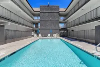 Studio 6 Suites Escondido CA