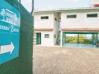 Ocean's Breeze Apartment and Rooms Hotels in Cocles