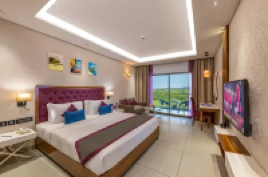 Golden Tulip Goa Candolim Hotels in Candolim