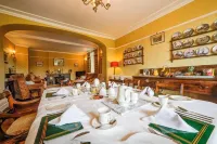 Benhall Farm Holidays Hotel di Bridstow
