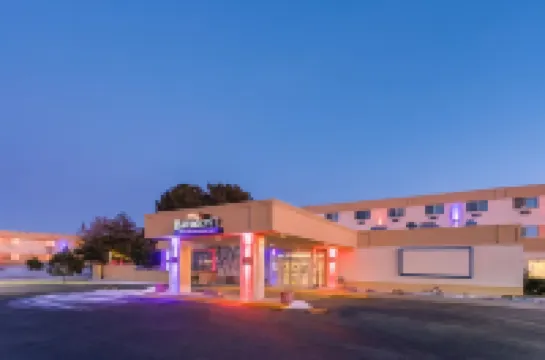 คลาเรียนอินน์ ฟอร์ตมอร์แกน โรงแรมใน