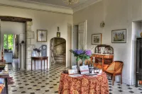 Château de Blavou Hôtels à : Préaux-du-Perche