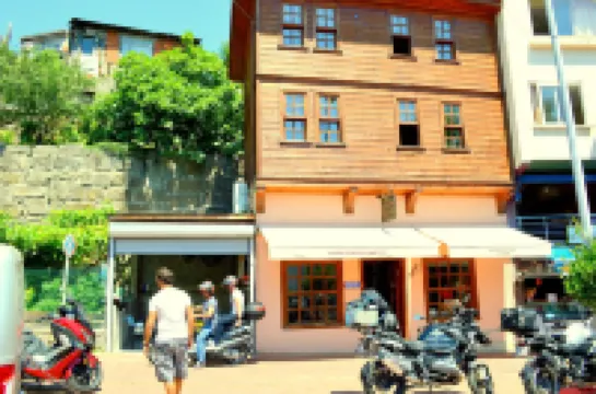 亞薩爾馬林德尼澤爾膳宿公寓