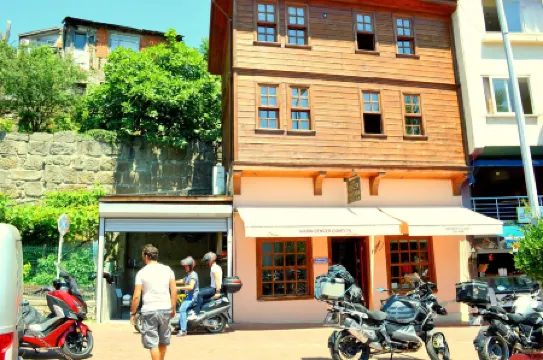 Yaşar Marin Denizer Pansiyon