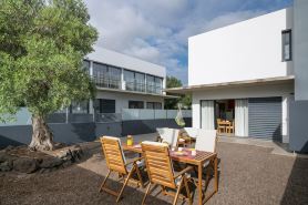 Villa Girassol by An Island Apart