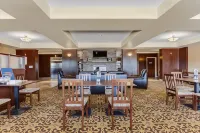 Holiday Inn Express & Suites Slave Lake Hotel di Slave Lake