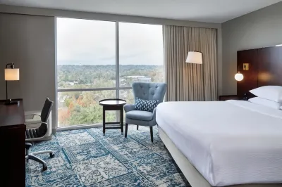 Four Points by Sheraton Tallahassee Downtown Hotel in zona FSU Flying High Circus