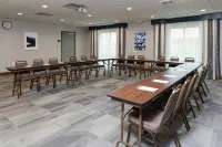 Hampton Inn & Suites Xenia Dayton Hotels in Cedarville