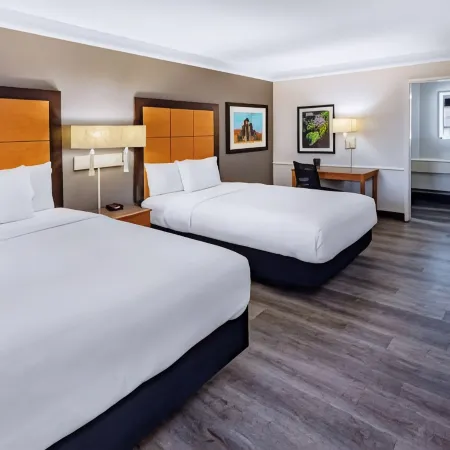 La Quinta Inn by Wyndham Laredo I-35
