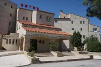 Le Neoulous Hotel di Ceret