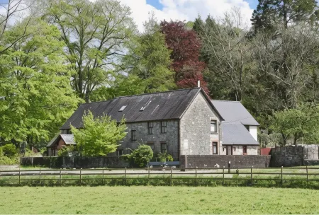 Melin Tregib Отели в г. Лландейло