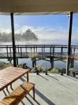 Waterfront Apartments Hotel di East Devonport