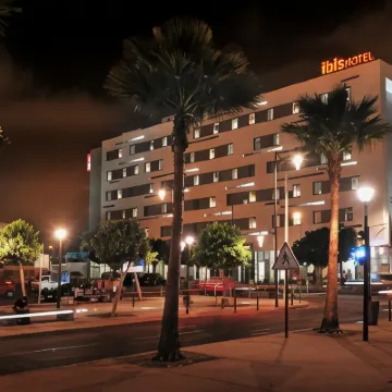 Ibis Casa-Voyageurs Hotels near Roches Noires