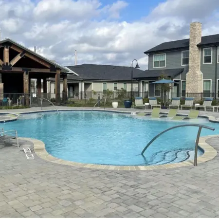 Landing Apartments Waller