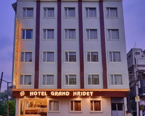 Grand Hridey 1 Minute from Railway Station - Amritsar Hotels in Amritsar