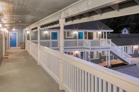 Creekside Inn Downtown Отели в г. Сен-Луи Обиспо