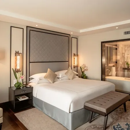Taj Coromandel Отели рядом с достопримечательностью «Пляж Марина-Бич»