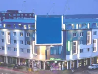 Ibis Styles Brest Centre Port Hoteles cerca de Faculty of Science and Technology