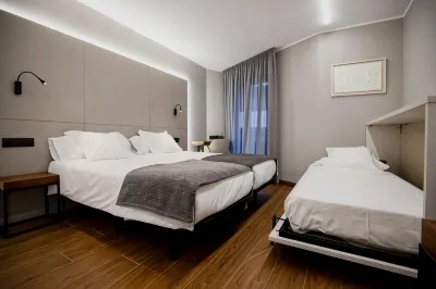 Les Closes Hotels near Caldea Thermal Spa