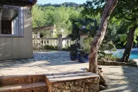 Les Secrets du Défends Hotels in Flassans-sur-Issole