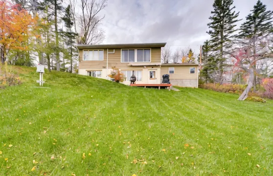 美湖度假之旅 - 距離水域步行距離!