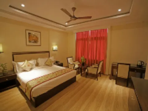 Hotel Royal Inn Hotels in Sikar