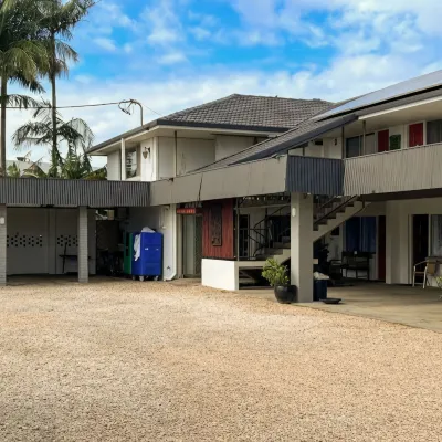 巴利納查帕拉爾伊克諾小屋汽車旅館 鄰近巴利納機場的酒店