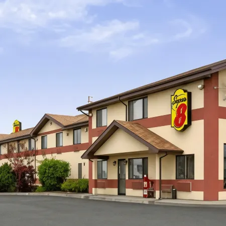 Super 8 by Wyndham Pendleton